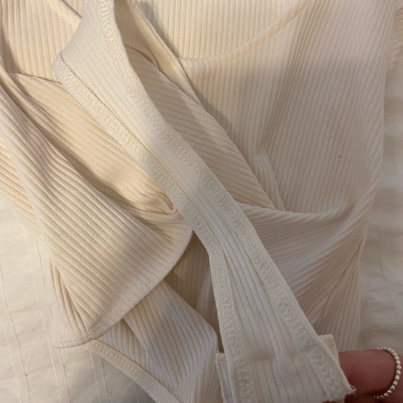 H&M white bodysuit - Picture 4 of 5